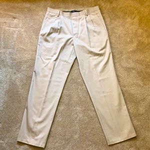 Dockers 36x34 Pleated Beige Slacks